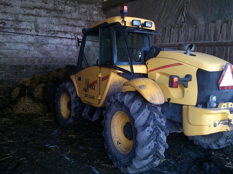 New Holland LM410