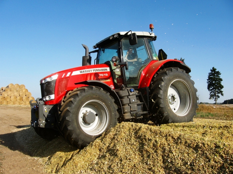 Massey Ferguson 7619