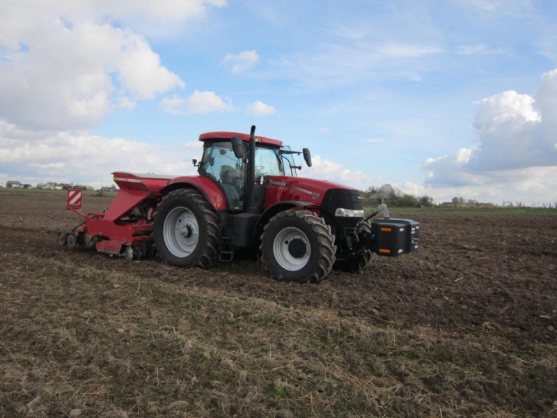 Case Puma 215 CVX + Horsch Express 3TD