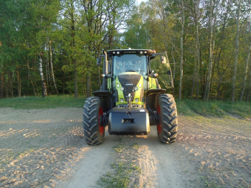 Claas Axion 830