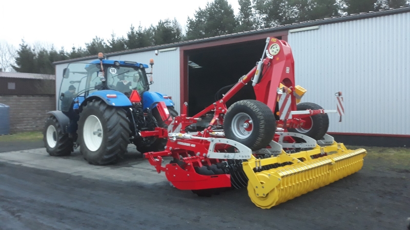 New Holland T7.220 & Pottinger Teradisc 4001T