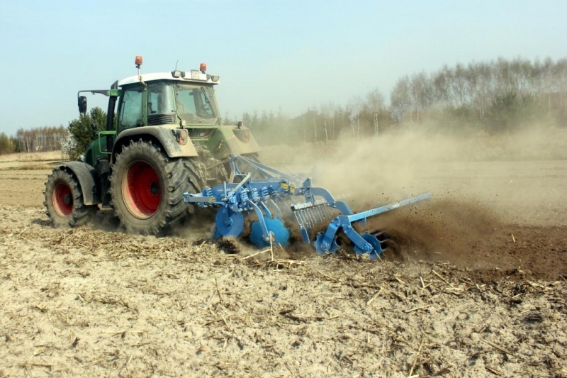 Fendt 414 Vario + Lemken Rubin