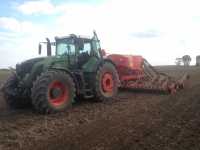 Fendt 936 Vario + Vaderstad Sprint 600