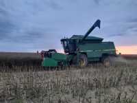 John Deere 2058