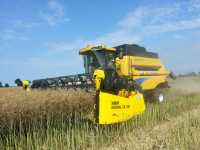 New Holland CSX 7040