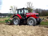 Massey Ferguson 7715 S Dyna 6 & Amazone KE 3001 Super