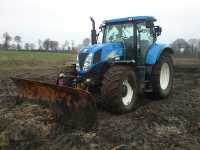 New Holland T6080