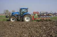 New Holland T7030 AutoCommand + Unia Ibis XXLS 5 Vario