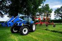 New Holland T6030 Delta + Pottinger eurotop 7,5