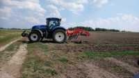 New Holland T7.210AC + Akpil Humero 2,5m