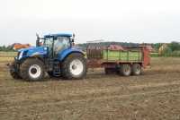 New Holland T7030 AutoCommand +Strautmann  streublitz vs 10 td