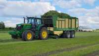 John Deere 6195M i Krone MX370GD