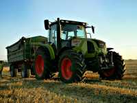 Claas Arion 410 + Pronar T672/2